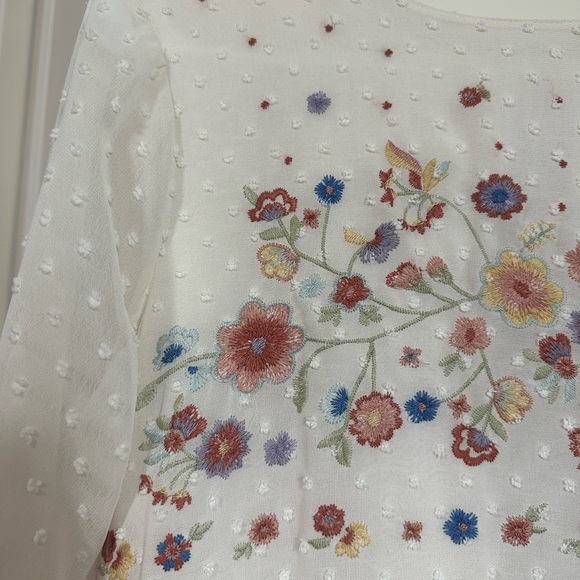 SKYLAR + JADE Swiss dot peplum floral embroidered blouse - Picture 3 of 6